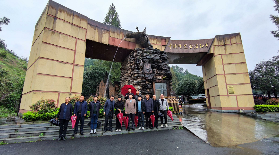 聞香知味，酒香不怕巷子深，湖北美酒吸引開封區(qū)域客戶來訪石花雙雄醉